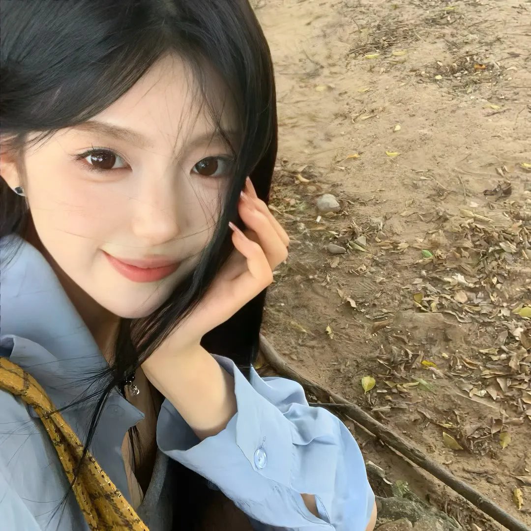 黄色